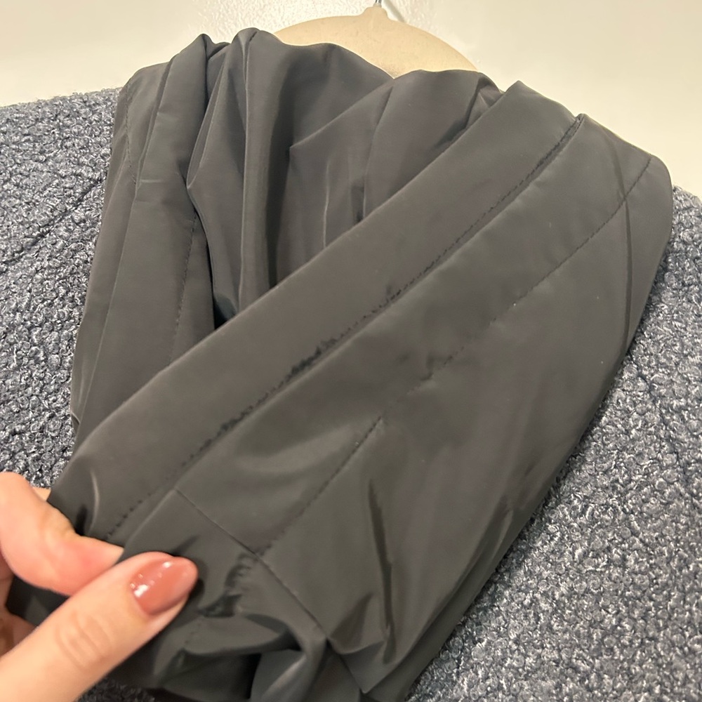 Miu Miu Cropped Charcoal Black Teddy Fleece Dual Lined Jacket - Picture 16 of 16